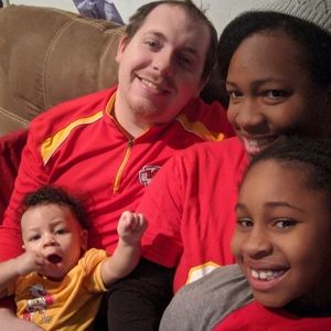 Meet your Posher, Dominic